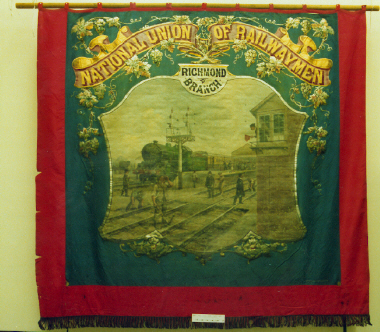 banner, National Union of Railwaymen, Richmond Branch [NMLH. 1993.649] (image/jpeg)