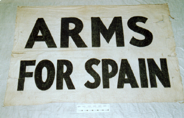 banner, Arms For Spain [NMLH.1993.682] (image/jpeg)