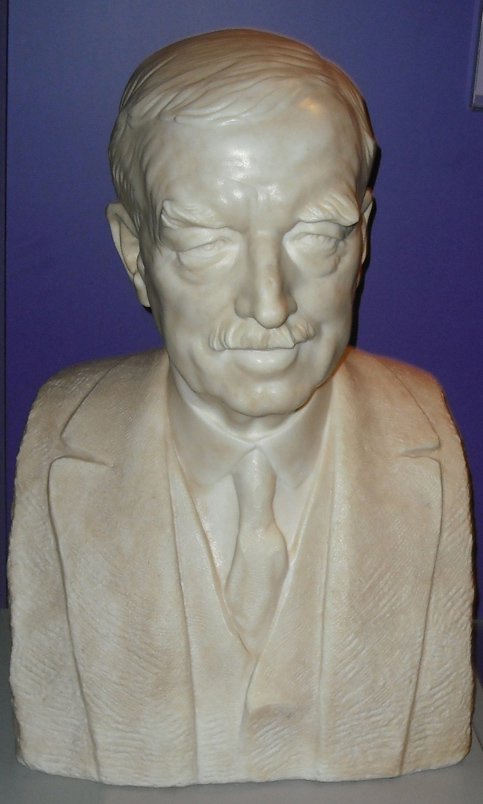 bust of Arthur Henderson on dipslay in new galleries March 2011 (image/jpeg)