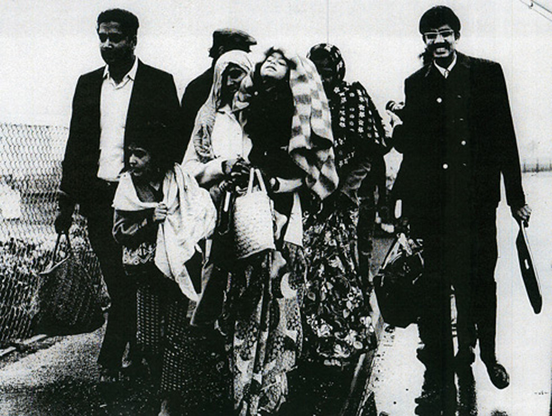 Ugandan Asians arrive in Manchester 1972 (image/jpeg)