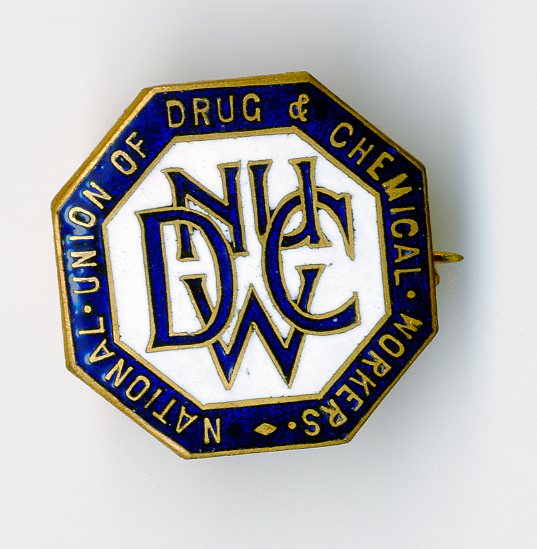 National Union of Drug and Chemical Workers badge (image/jpeg)