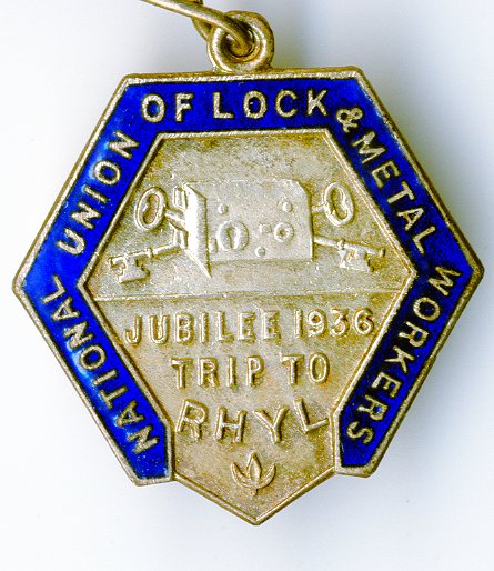 Union of Lock and Metal Workers badge (image/jpeg)