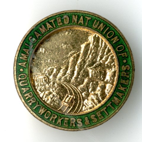 Amalgamated National Union of Quarryworkers and Settworkers badge (image/jpeg)