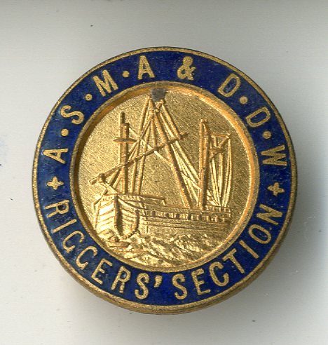 Amalgamated Society of Mechanics Assistants and Dry Dock Workers badge (image/jpeg)