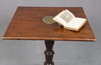 Thomas Paine’s desk, late 1700s © People's History Museum