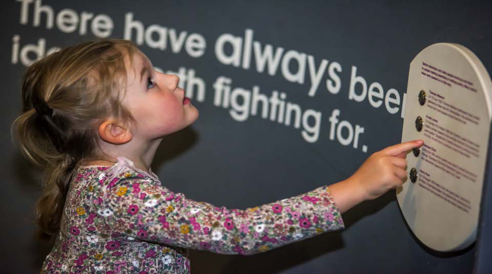 Child visit to People's History Museum