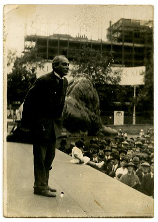 Image of Saklatvala speaking to a crowd in Trafalgar Square, Communist Party photo collection. Image courtesy of People's History Museum